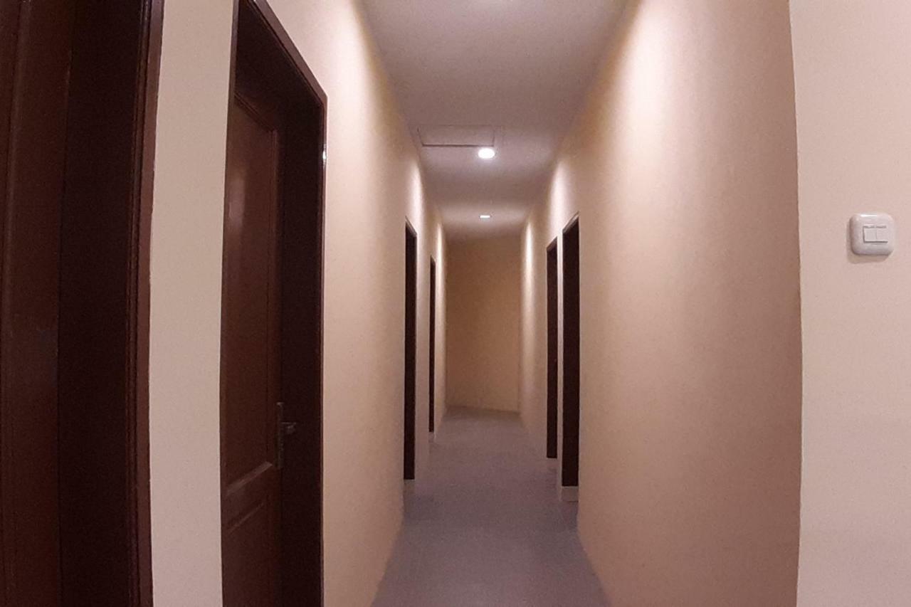 Oyo 1053 Angelyn Home Stay Medan Esterno foto