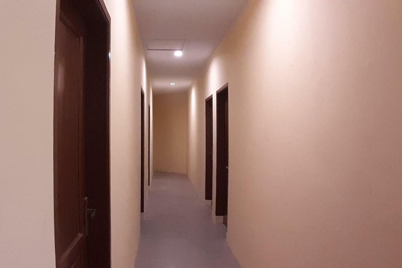 Oyo 1053 Angelyn Home Stay Medan Esterno foto