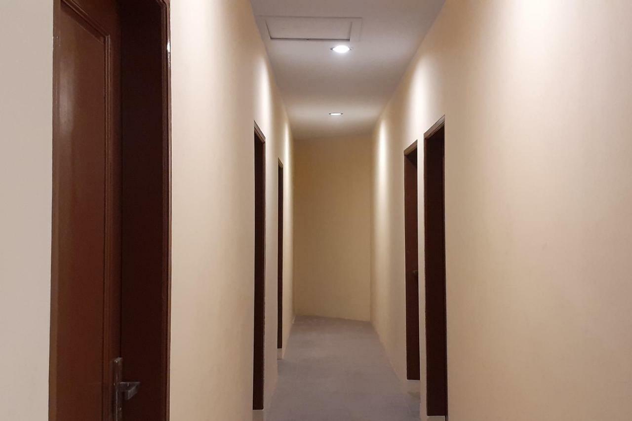 Oyo 1053 Angelyn Home Stay Medan Esterno foto